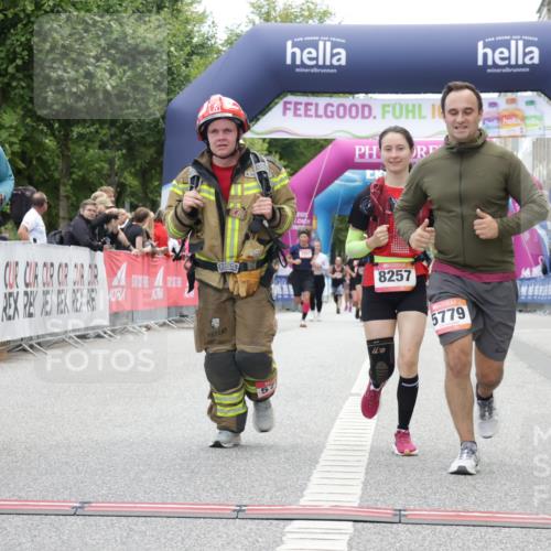06.09.2026 - CURREX Alsterlauf Yannick Fuchs http://msf.ph/oto/10226521 06.09.2026 10:19:10 Ziel 2441, 4102, 5037, 5662, 5752, 5753, 5779, 6305, 8257 meine-sportfotos.de