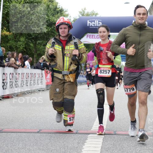 06.09.2026 - CURREX Alsterlauf Yannick Fuchs http://msf.ph/oto/10226523 06.09.2026 10:19:11 Ziel 2441, 4102, 5662, 5752, 5753, 5779, 6305, 8257 meine-sportfotos.de