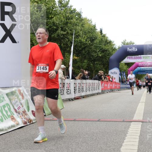 06.09.2026 - CURREX Alsterlauf Yannick Fuchs http://msf.ph/oto/10226608 06.09.2026 10:19:39 Ziel 2292, 2293, 3145, 4480, 5042, 5043, 5195, 5196, 5376, 5648 meine-sportfotos.de