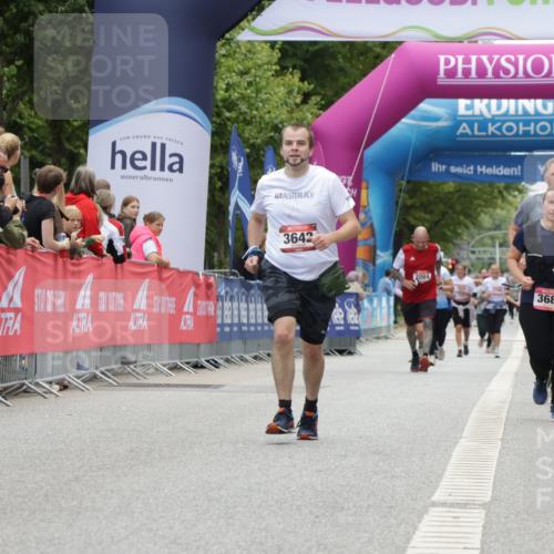 06.09.2026 - CURREX Alsterlauf Yannick Fuchs http://msf.ph/oto/10226609 06.09.2026 10:19:40 Ziel 2292, 2293, 3145, 3642, 4480, 5042, 5043, 5195, 5196, 5376, 5648 meine-sportfotos.de