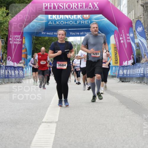 06.09.2026 - CURREX Alsterlauf Yannick Fuchs http://msf.ph/oto/10226617 06.09.2026 10:19:42 Ziel 3145, 3642, 4480, 5042, 5043, 5195, 5196, 5281 meine-sportfotos.de