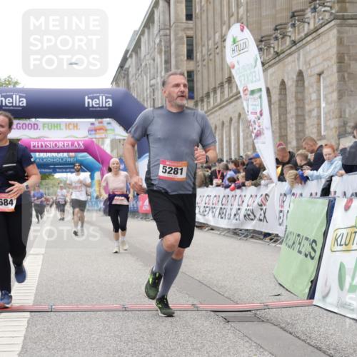06.09.2026 - CURREX Alsterlauf Yannick Fuchs http://msf.ph/oto/10226626 06.09.2026 10:19:47 Ziel 3359, 3621, 3642, 3684, 4480, 5281 meine-sportfotos.de