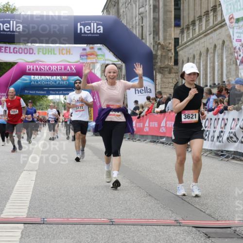 06.09.2026 - CURREX Alsterlauf Yannick Fuchs http://msf.ph/oto/10226630 06.09.2026 10:19:49 Ziel 3359, 3621, 3642, 3684, 5172, 5281 meine-sportfotos.de