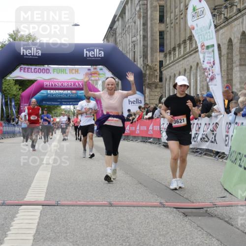 06.09.2026 - CURREX Alsterlauf Yannick Fuchs http://msf.ph/oto/10226632 06.09.2026 10:19:49 Ziel 3359, 3621, 3642, 3684, 5172, 5281 meine-sportfotos.de