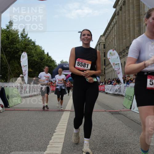 06.09.2026 - CURREX Alsterlauf Yannick Fuchs http://msf.ph/oto/10226690 06.09.2026 10:20:08 Ziel 2031, 2043, 2482, 2483, 3769, 3926, 4270, 4610, 4724, 4767, 5580, 5581 meine-sportfotos.de