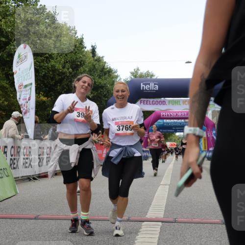 06.09.2026 - CURREX Alsterlauf Yannick Fuchs http://msf.ph/oto/10226691 06.09.2026 10:20:08 Ziel 2031, 2043, 2482, 2483, 3769, 3926, 4270, 4610, 4724, 4767, 5580, 5581 meine-sportfotos.de