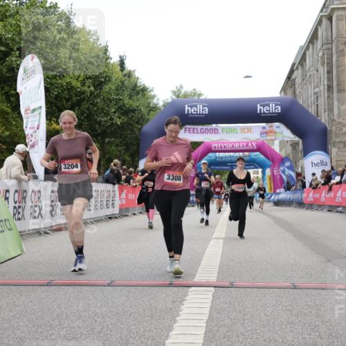 06.09.2026 - CURREX Alsterlauf Yannick Fuchs http://msf.ph/oto/10226710 06.09.2026 10:20:13 Ziel 2043, 2995, 3204, 3308, 3769, 3926, 4724, 5028, 5350, 5580, 5581 meine-sportfotos.de