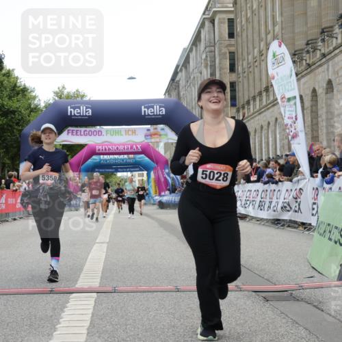 06.09.2026 - CURREX Alsterlauf Yannick Fuchs http://msf.ph/oto/10226722 06.09.2026 10:20:17 Ziel 2995, 3204, 3308, 4724, 5028, 5350 meine-sportfotos.de