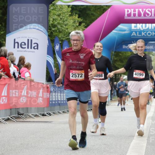 06.09.2026 - CURREX Alsterlauf Yannick Fuchs http://msf.ph/oto/10226735 06.09.2026 10:20:20 Ziel 2366, 2572, 2995, 3204, 3308, 5028, 5350 meine-sportfotos.de