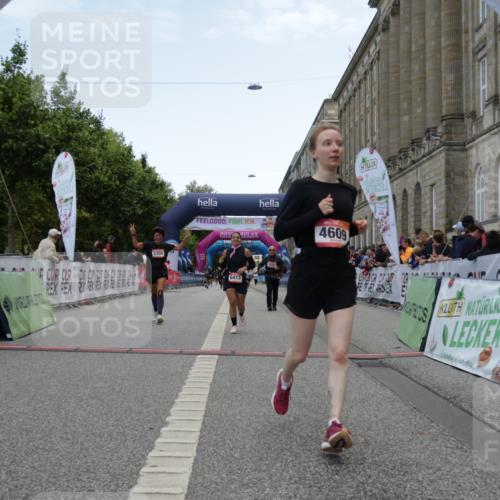 06.09.2026 - CURREX Alsterlauf Yannick Fuchs http://msf.ph/oto/10226771 06.09.2026 10:20:29 Ziel 2366, 2572, 3026, 4098, 4099, 4609, 5305, 6413 meine-sportfotos.de