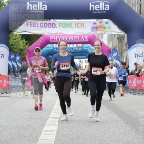 06.09.2026 - CURREX Alsterlauf Yannick Fuchs http://msf.ph/oto/10226833 06.09.2026 10:20:48 Ziel 4171, 4410, 4411, 4666, 5336, 5337, 6177, 6389, 6459 meine-sportfotos.de
