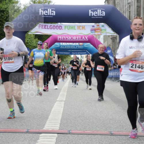 06.09.2026 - CURREX Alsterlauf Yannick Fuchs http://msf.ph/oto/10226864 06.09.2026 10:20:56 Ziel 2146, 2182, 2885, 4410, 4411, 4666, 5180, 5806, 6403, 6404 meine-sportfotos.de