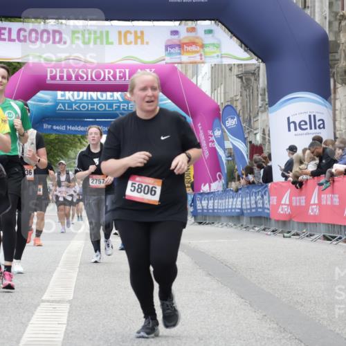 06.09.2026 - CURREX Alsterlauf Yannick Fuchs http://msf.ph/oto/10226869 06.09.2026 10:20:58 Ziel 2146, 2182, 2885, 4410, 4411, 4666, 5136, 5180, 5806, 6403, 6404 meine-sportfotos.de