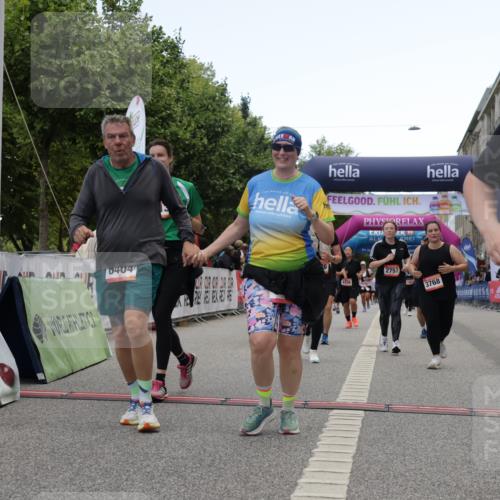 06.09.2026 - CURREX Alsterlauf Yannick Fuchs http://msf.ph/oto/10226881 06.09.2026 10:21:02 Ziel 2146, 2754, 2755, 2757, 2885, 3495, 4436, 5136, 5180, 5806, 6403, 6404 meine-sportfotos.de