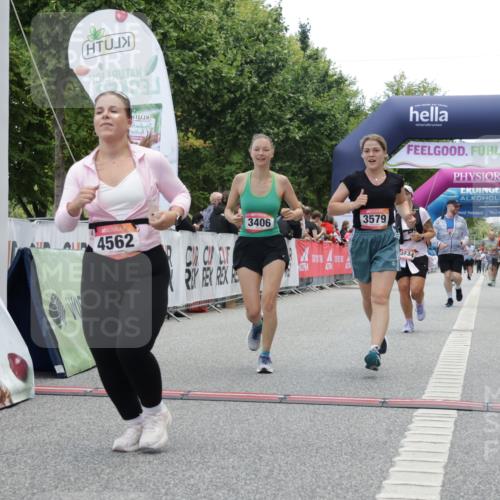06.09.2026 - CURREX Alsterlauf Yannick Fuchs http://msf.ph/oto/10226912 06.09.2026 10:21:09 Ziel 2754, 2755, 2757, 3406, 3495, 3579, 4436, 4562, 4934, 5136, 5562, 8255 meine-sportfotos.de
