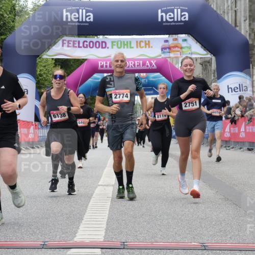 06.09.2026 - CURREX Alsterlauf Yannick Fuchs http://msf.ph/oto/10226941 06.09.2026 10:22:42 Ziel 2751, 2774, 4903, 5289, 5358, 5563, 8119 meine-sportfotos.de