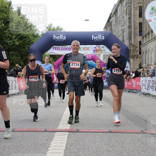 06.09.2026 - CURREX Alsterlauf Yannick Fuchs http://msf.ph/oto/10226943 06.09.2026 10:22:43 Ziel 2751, 2774, 4903, 5289, 5358, 5563, 6489, 8119 meine-sportfotos.de