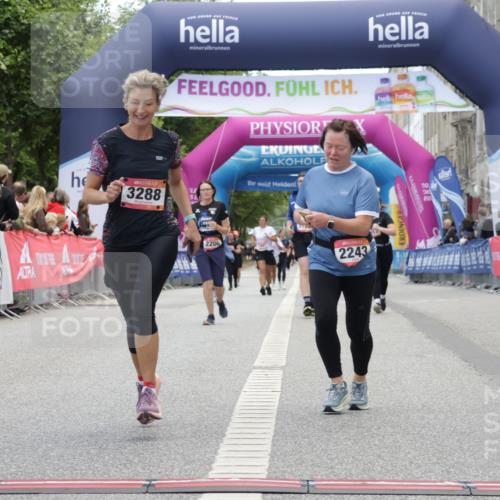 06.09.2026 - CURREX Alsterlauf Yannick Fuchs http://msf.ph/oto/10226959 06.09.2026 10:22:50 Ziel 2243, 2751, 2774, 3288, 3372, 5289, 5358, 6489, 8074, 8119 meine-sportfotos.de