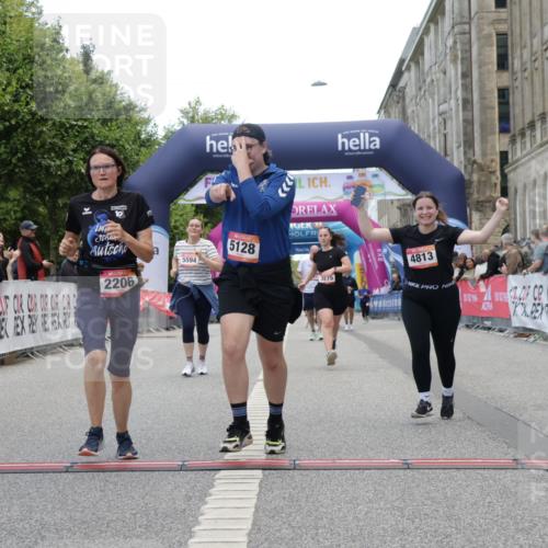 06.09.2026 - CURREX Alsterlauf Yannick Fuchs http://msf.ph/oto/10226967 06.09.2026 10:22:57 Ziel 2206, 2243, 2490, 3275, 3288, 4813, 5128 meine-sportfotos.de