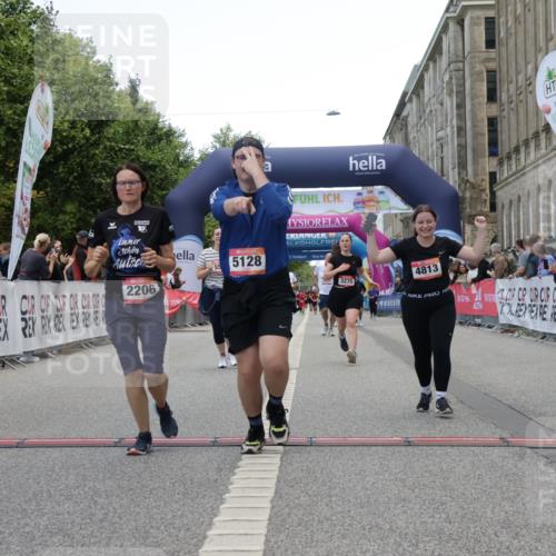 06.09.2026 - CURREX Alsterlauf Yannick Fuchs http://msf.ph/oto/10226969 06.09.2026 10:22:57 Ziel 2206, 2243, 2490, 3275, 3288, 4813, 5128 meine-sportfotos.de