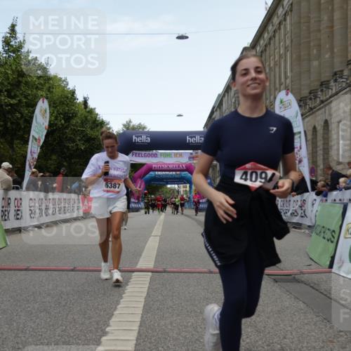 06.09.2026 - CURREX Alsterlauf Yannick Fuchs http://msf.ph/oto/10227015 06.09.2026 10:23:13 Ziel 2945, 2987, 4093, 4094, 4918, 5980, 6387 meine-sportfotos.de