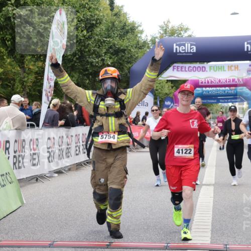 06.09.2026 - CURREX Alsterlauf Yannick Fuchs http://msf.ph/oto/10227044 06.09.2026 10:23:30 Ziel 2591, 2592, 2593, 3118, 3305, 4122, 5479, 5754 meine-sportfotos.de