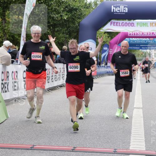 06.09.2026 - CURREX Alsterlauf Yannick Fuchs http://msf.ph/oto/10227093 06.09.2026 10:23:42 Ziel 2591, 2592, 2939, 3424, 3578, 3582, 4303, 4450, 4659, 6090, 8144 meine-sportfotos.de