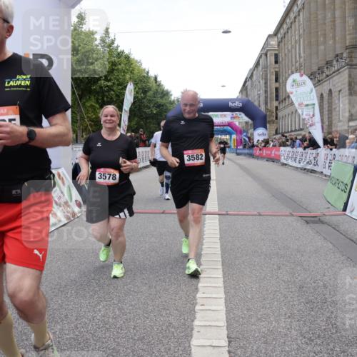 06.09.2026 - CURREX Alsterlauf Yannick Fuchs http://msf.ph/oto/10227110 06.09.2026 10:23:45 Ziel 3424, 3578, 3582, 4450, 4659, 6090, 8144 meine-sportfotos.de