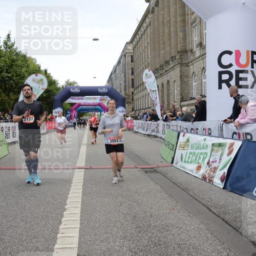 06.09.2026 - CURREX Alsterlauf Yannick Fuchs http://msf.ph/oto/10227131 06.09.2026 10:24:00 Ziel 2127, 2152, 2276, 2553, 5817, 6167 meine-sportfotos.de