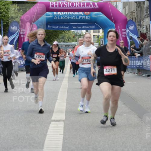 06.09.2026 - CURREX Alsterlauf Yannick Fuchs http://msf.ph/oto/10227154 06.09.2026 10:24:06 Ziel 2127, 2276, 2553, 2726, 2924, 4271, 5035, 6167 meine-sportfotos.de