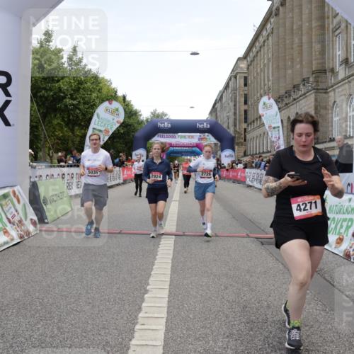 06.09.2026 - CURREX Alsterlauf Yannick Fuchs http://msf.ph/oto/10227167 06.09.2026 10:24:09 Ziel 2276, 2726, 2924, 3183, 3185, 4271, 5035, 6167 meine-sportfotos.de