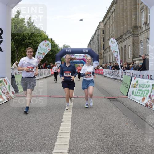 06.09.2026 - CURREX Alsterlauf Yannick Fuchs http://msf.ph/oto/10227169 06.09.2026 10:24:10 Ziel 2393, 2726, 2924, 3183, 3185, 4271, 5035, 5732, 6167 meine-sportfotos.de