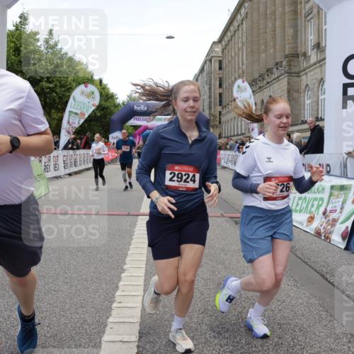 06.09.2026 - CURREX Alsterlauf Yannick Fuchs http://msf.ph/oto/10227174 06.09.2026 10:24:11 Ziel 2393, 2726, 2924, 3183, 3185, 4271, 5035, 5732 meine-sportfotos.de