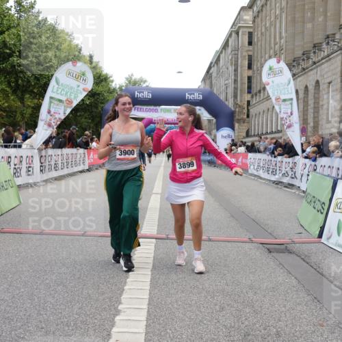 06.09.2026 - CURREX Alsterlauf Yannick Fuchs http://msf.ph/oto/10227227 06.09.2026 10:24:29 Ziel 2662, 3856, 3899, 3900, 5604, 5842 meine-sportfotos.de