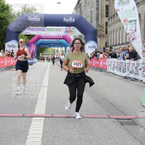 06.09.2026 - CURREX Alsterlauf Yannick Fuchs http://msf.ph/oto/10227259 06.09.2026 10:24:56 Ziel 3716, 4446, 4912, 4927 meine-sportfotos.de