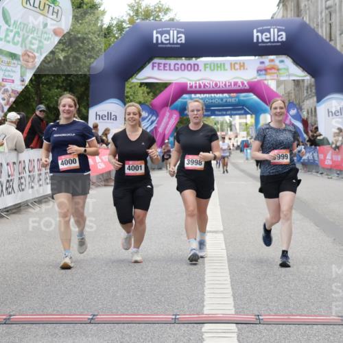06.09.2026 - CURREX Alsterlauf Yannick Fuchs http://msf.ph/oto/10227295 06.09.2026 10:25:27 Ziel 3998, 3999, 4000, 4001, 5248, 6333 meine-sportfotos.de