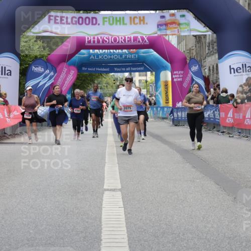 06.09.2026 - CURREX Alsterlauf Yannick Fuchs http://msf.ph/oto/10227306 06.09.2026 10:25:38 Ziel  meine-sportfotos.de