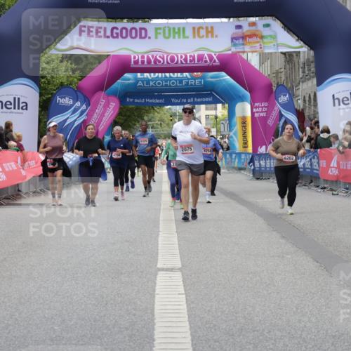 06.09.2026 - CURREX Alsterlauf Yannick Fuchs http://msf.ph/oto/10227307 06.09.2026 10:25:38 Ziel  meine-sportfotos.de