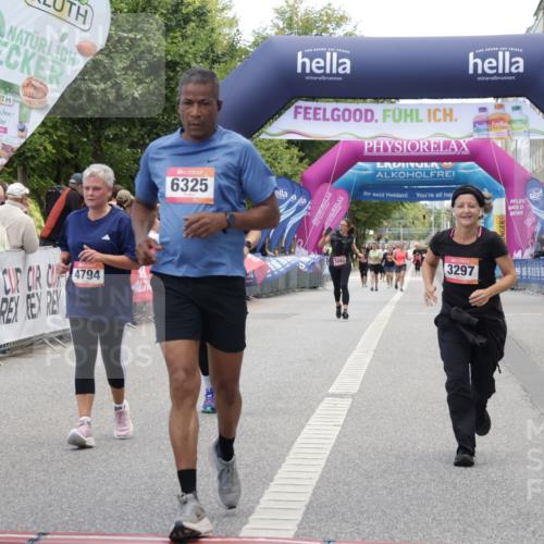 06.09.2026 - CURREX Alsterlauf Yannick Fuchs http://msf.ph/oto/10227331 06.09.2026 10:25:50 Ziel 2075, 2635, 2636, 3297, 3774, 4258, 4794, 5409, 6202, 6252, 6325 meine-sportfotos.de