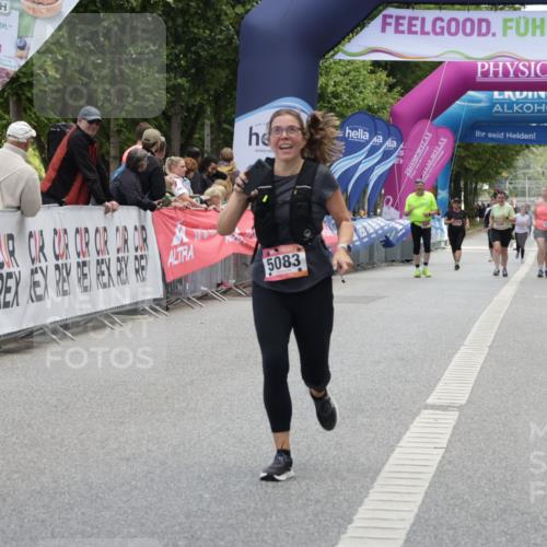 06.09.2026 - CURREX Alsterlauf Yannick Fuchs http://msf.ph/oto/10227356 06.09.2026 10:25:56 Ziel 2635, 2636, 3297, 4794, 5083, 5409, 6325 meine-sportfotos.de