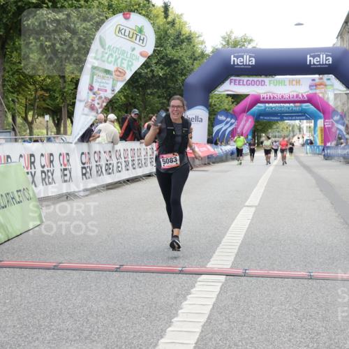 06.09.2026 - CURREX Alsterlauf Yannick Fuchs http://msf.ph/oto/10227360 06.09.2026 10:25:57 Ziel 2635, 2636, 3297, 4794, 5083, 5409, 6325 meine-sportfotos.de