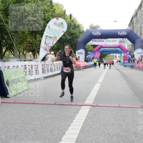 06.09.2026 - CURREX Alsterlauf Yannick Fuchs http://msf.ph/oto/10227362 06.09.2026 10:25:57 Ziel 2635, 2636, 3297, 4794, 5083, 5409, 6325 meine-sportfotos.de