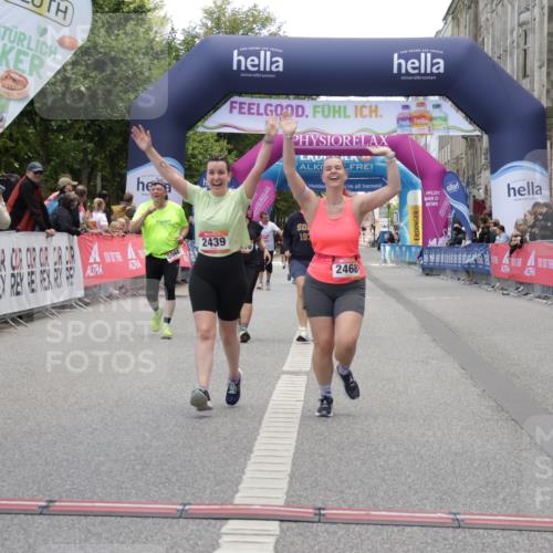 06.09.2026 - CURREX Alsterlauf Yannick Fuchs http://msf.ph/oto/10227380 06.09.2026 10:26:10 Ziel 2439, 2468, 4170 meine-sportfotos.de