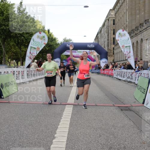 06.09.2026 - CURREX Alsterlauf Yannick Fuchs http://msf.ph/oto/10227385 06.09.2026 10:26:12 Ziel 2439, 2468, 4170, 5944 meine-sportfotos.de
