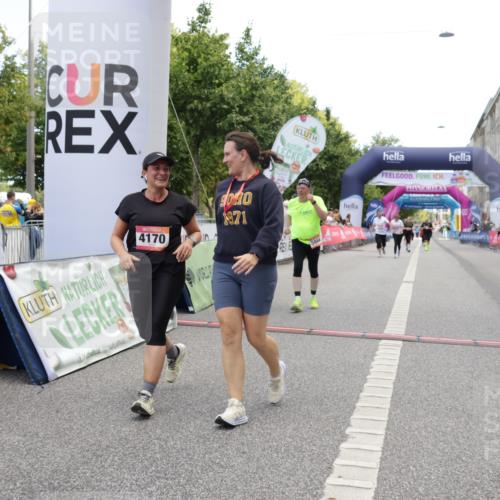 06.09.2026 - CURREX Alsterlauf Yannick Fuchs http://msf.ph/oto/10227395 06.09.2026 10:26:15 Ziel 2439, 2468, 4170, 5944 meine-sportfotos.de