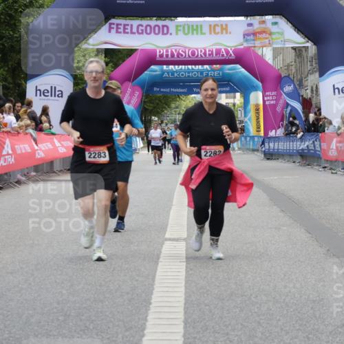 06.09.2026 - CURREX Alsterlauf Yannick Fuchs http://msf.ph/oto/10227421 06.09.2026 10:26:31 Ziel 2282, 2283, 3653, 3784, 4168 meine-sportfotos.de