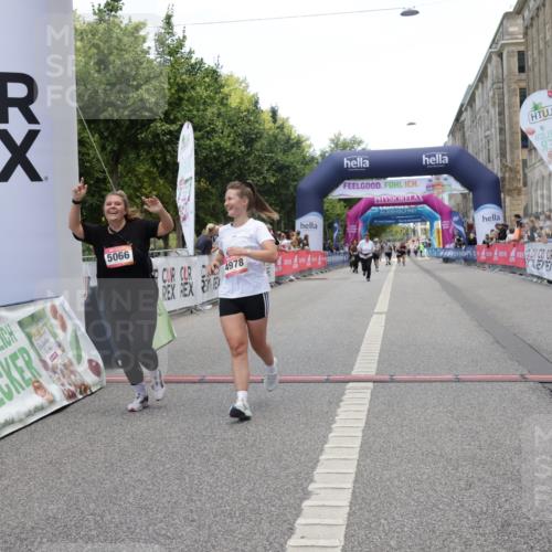 06.09.2026 - CURREX Alsterlauf Yannick Fuchs http://msf.ph/oto/10227481 06.09.2026 10:27:05 Ziel 4484, 4489, 4978, 5066, 5155, 5156 meine-sportfotos.de