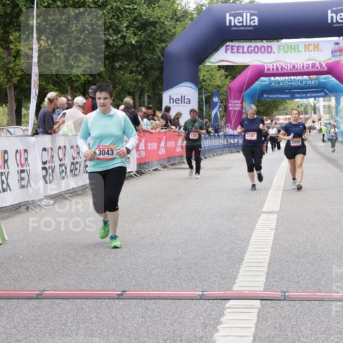 06.09.2026 - CURREX Alsterlauf Yannick Fuchs http://msf.ph/oto/10227520 06.09.2026 10:27:23 Ziel 3043, 3783, 5894, 5895 meine-sportfotos.de