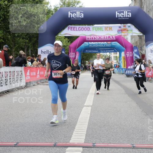 06.09.2026 - CURREX Alsterlauf Yannick Fuchs http://msf.ph/oto/10227553 06.09.2026 10:27:39 Ziel 3070, 4307 meine-sportfotos.de