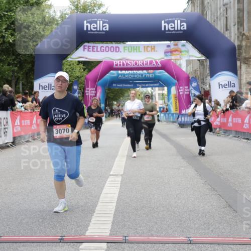 06.09.2026 - CURREX Alsterlauf Yannick Fuchs http://msf.ph/oto/10227554 06.09.2026 10:27:39 Ziel 3070, 4307 meine-sportfotos.de